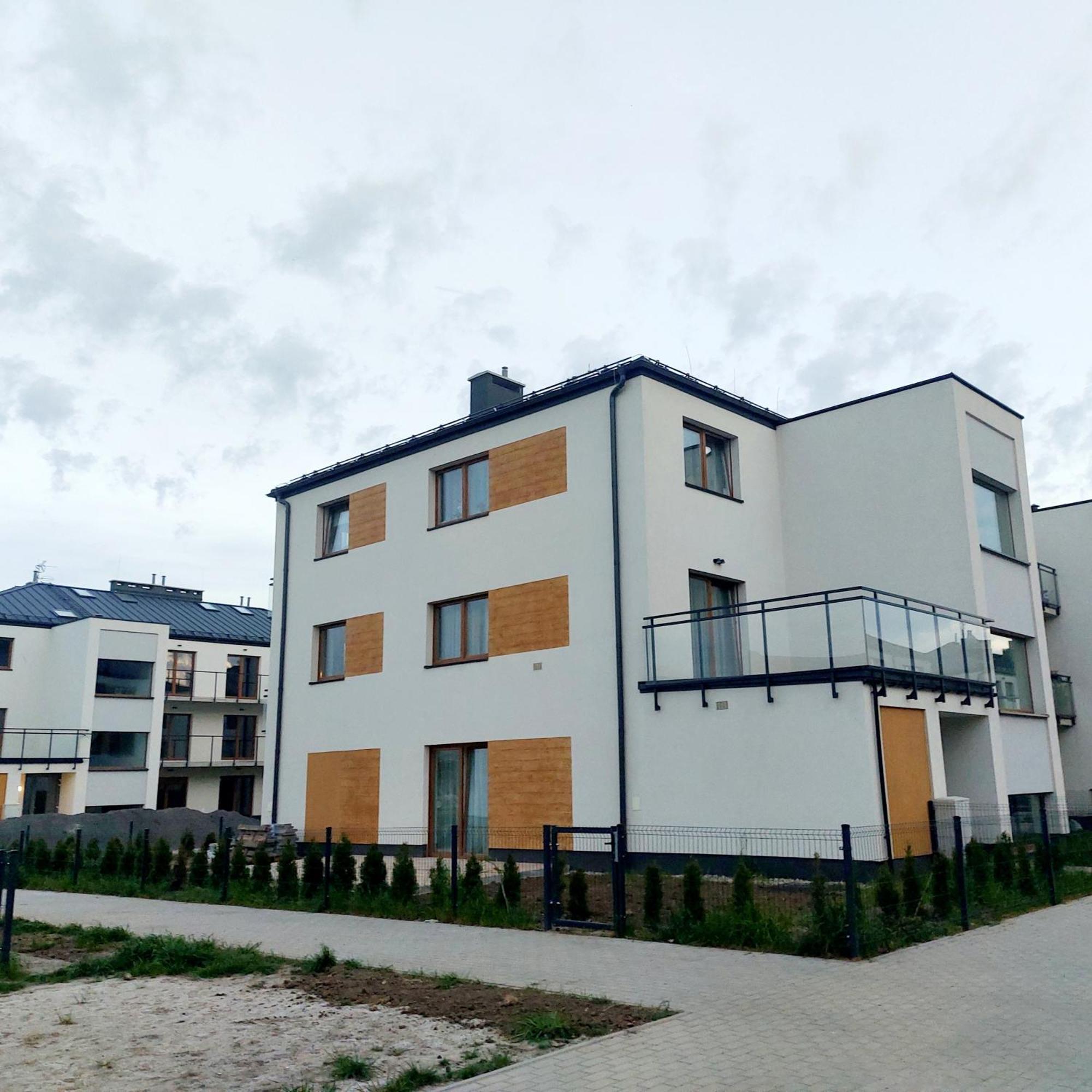 Luxury Modern New With Garden Blisko Wroclawia Check In 24h Apartment *